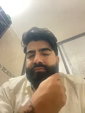 Lyon vach online show from 10-31-25, 01:08