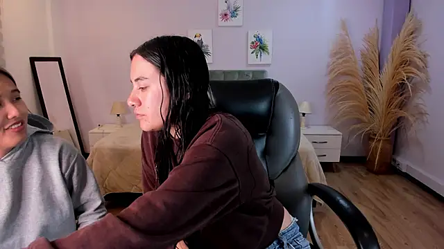 Icysweetcam online show from 11-28-25, 10:37