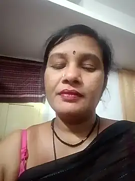 Snapshot of sowjanya1190 chatting on 02-06-25, 04:47 sowjanya1190 online show from 02-06-25, 04:47