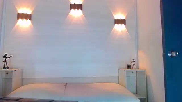 Snapshot of Molly_Spears chatting on 03-08-25, 11:48 Molly Spears online show from 03-08-25, 11:48