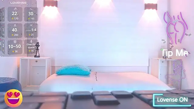 Snapshot of Molly_Spears chatting on 02-21-25, 12:06 Molly Spears online show from 02-21-25, 12:06