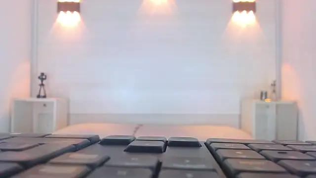 Snapshot of Molly_Spears chatting on 03-17-25, 01:08 Molly Spears online show from 03-17-25, 01:08