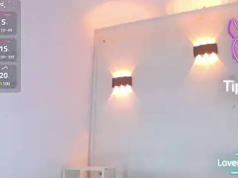 Snapshot of Molly_Spears chatting on 02-22-25, 11:46 Molly Spears online show from 02-22-25, 11:46