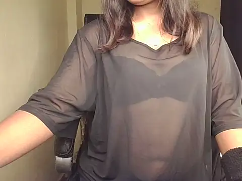 Snapshot of Black-Pearll chatting on 11-04-25, 05:39 Black-Pearll online show from 11-04-25, 05:39