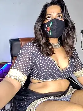 Snapshot of Black-Pearll chatting on 03-18-25, 06:17 Black-Pearll online show from 03-18-25, 06:17