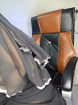 Snapshot of Black-Pearll chatting on 03-02-25, 04:14 Black-Pearll online show from 03-02-25, 04:14