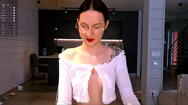 dorafisher01 online show from 11-18-25, 08:39