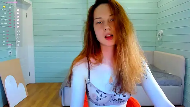 Snapshot of dorafisher01 chatting on 09-11-25, 09:53 dorafisher01 online show from 09-11-25, 09:53