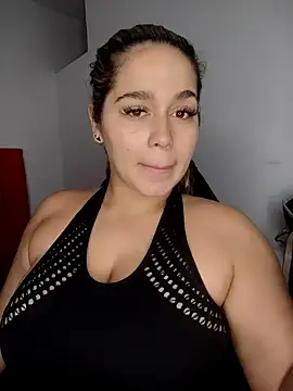 LaurenWelly  online show from 11-22-25, 09:46