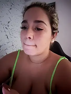 LaurenWelly  online show from 11-16-25, 04:12