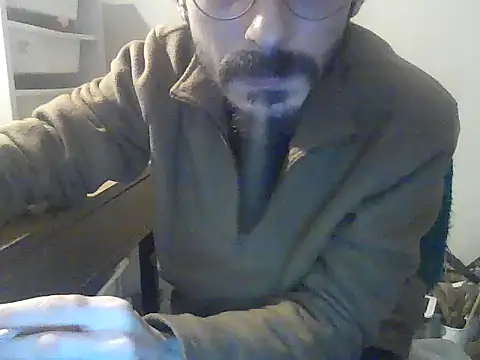 Snapshot of kallaviz chatting on 01-08-26, 04:46 kallaviz online show from 01-08-26, 04:46