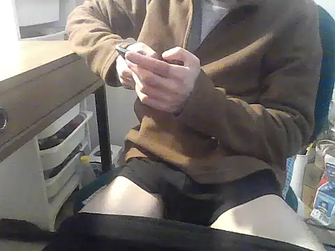 Snapshot of kallaviz chatting on 01-09-26, 11:55 kallaviz online show from 01-09-26, 11:55