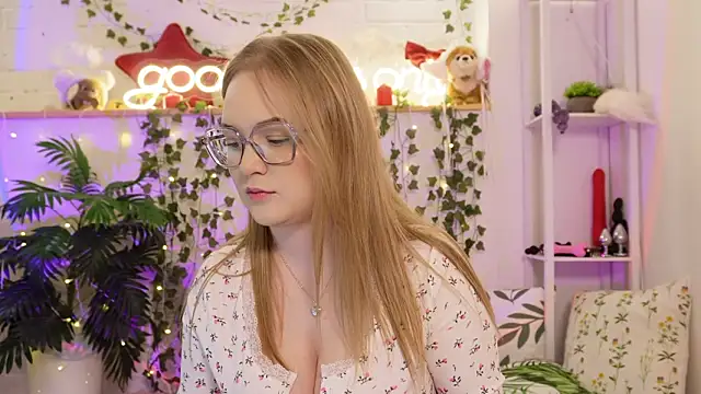 MonicaAsis online show from 03-07-26, 06:02