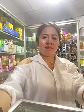 Snapshot of Cesywet chatting on 03-11-25, 03:47 Cesywet online show from 03-11-25, 03:47