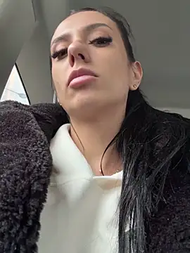 Snapshot of HaylieMilf chatting on 02-10-26, 12:26 HaylieMilf online show from 02-10-26, 12:26