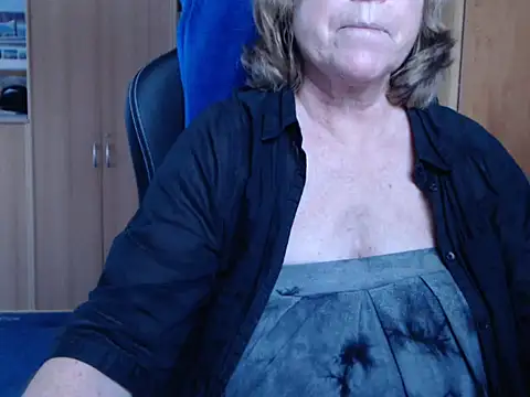 Snapshot of _sunshine__ chatting on 02-04-26, 07:25 sunshine online show from 02-04-26, 07:25