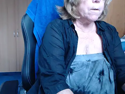 Snapshot of _sunshine__ chatting on 02-25-26, 07:41 sunshine online show from 02-25-26, 07:41