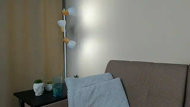 EdithHaskell online show from 02-07-25, 04:56