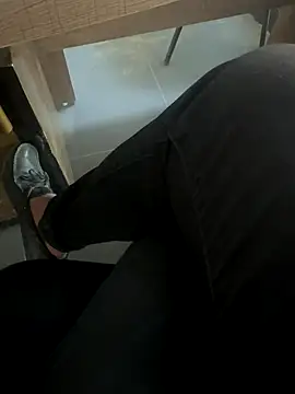 Snapshot of homidor chatting on 09-19-25, 03:05 homidor online show from 09-19-25, 03:05