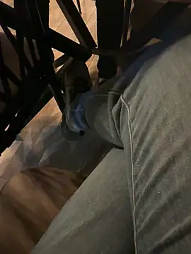 Snapshot of homidor chatting on 02-02-25, 05:37 homidor online show from 02-02-25, 05:37