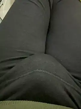 Snapshot of homidor chatting on 01-19-25, 11:00 homidor online show from 01-19-25, 11:00