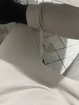 Snapshot of homidor chatting on 02-15-25, 11:36 homidor online show from 02-15-25, 11:36