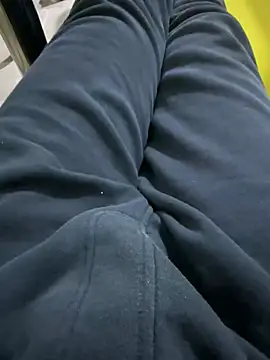 Snapshot of homidor chatting on 02-12-25, 11:30 homidor online show from 02-12-25, 11:30