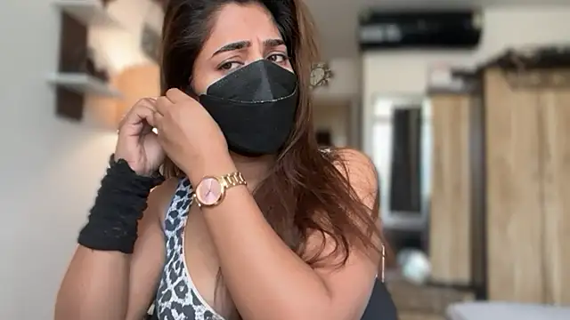 Hotty-Sana online show from 04-19-26, 05:52