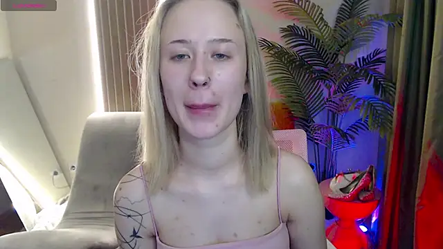 SashaBrooks online show from 11-28-25, 02:06