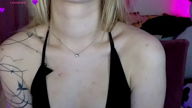 SashaBrooks online show from 03-26-26, 03:10