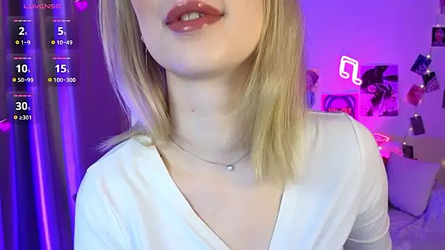 SashaBrooks online show from 03-01-26, 02:17