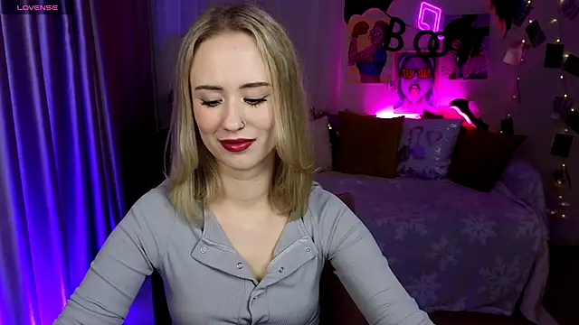 SashaBrooks online show from 11-11-25, 02:12