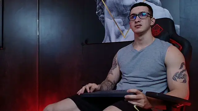 JacksonOlsenn online show from 10-09-25, 08:53