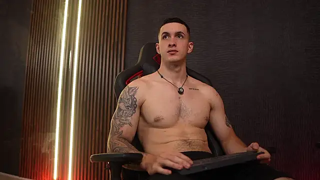 JacksonOlsenn online show from 03-09-26, 08:45