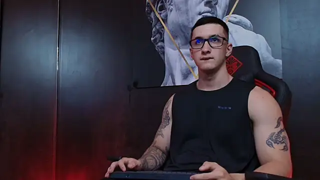 JacksonOlsenn online show from 09-30-25, 08:48