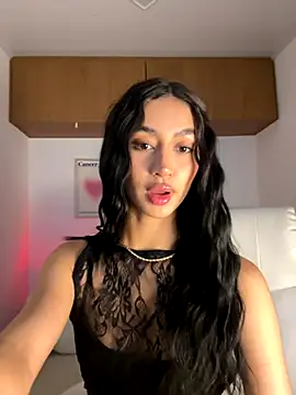 maddy bronw  online show from 10-28-25, 10:52