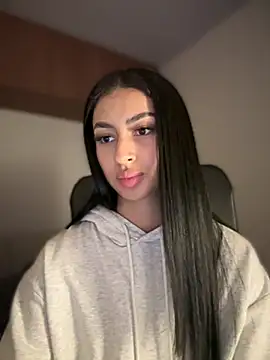 Snapshot of maddy_bronw_ chatting on 03-15-25, 08:37 maddy bronw online show from 03-15-25, 08:37