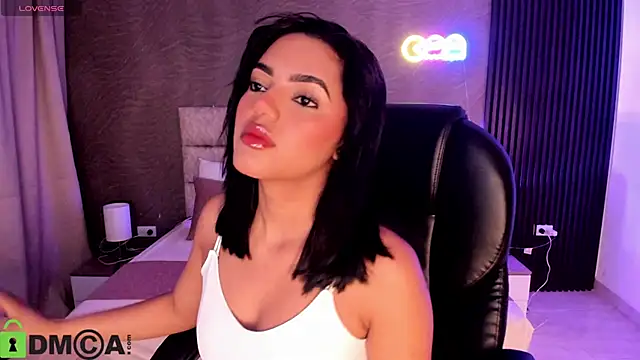 Cristal  adams online show from 10-26-25, 12:16