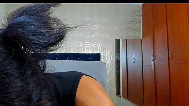 Snapshot of evelyn_wine chatting on 03-16-25, 08:54 evelyn wine online show from 03-16-25, 08:54