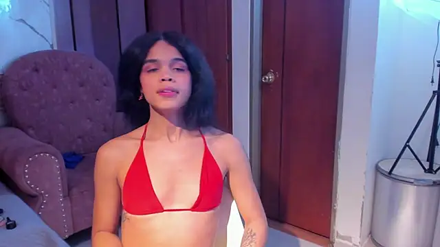 evelyn wine online show from 11-11-25, 10:15