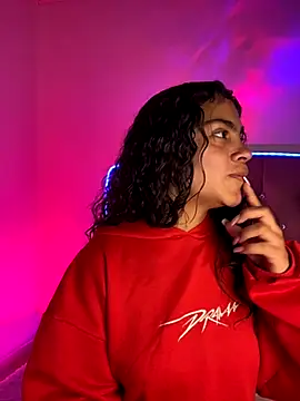 NINA 18 YEARS online show from 10-09-25, 08:53