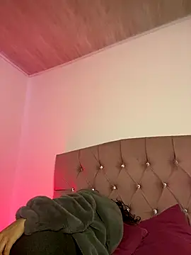 NINA 18 YEARS online show from 11-08-25, 08:45