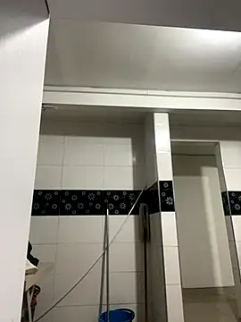 NINA 18 YEARS online show from 11-22-25, 10:30