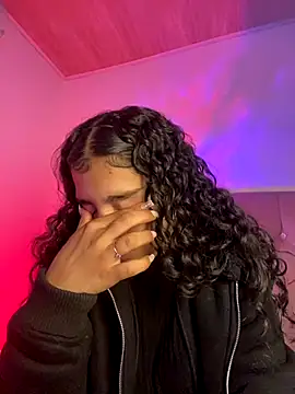 NINA 18 YEARS online show from 10-18-25, 11:07