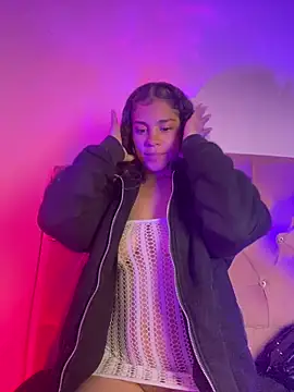 NINA 18 YEARS online show from 10-19-25, 11:13