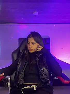 NINA 18 YEARS online show from 01-09-26, 09:44