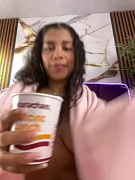 NINA 18 YEARS online show from 10-22-25, 07:08