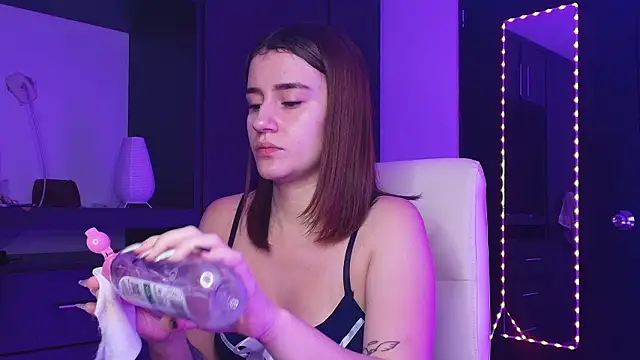 TinaJonnes  online show from 03-11-26, 07:24