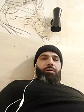 Snapshot of Jado_Oo chatting on 12-28-24, 04:30 Jado Oo online show from 12-28-24, 04:30