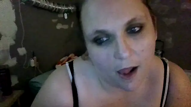 badbish777 online show from 04-12-26, 07:39